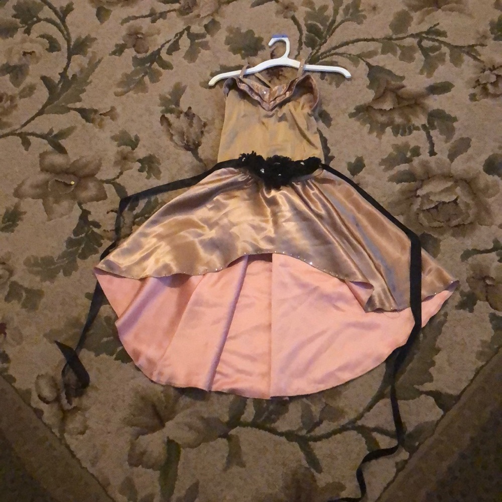 Dance costume
